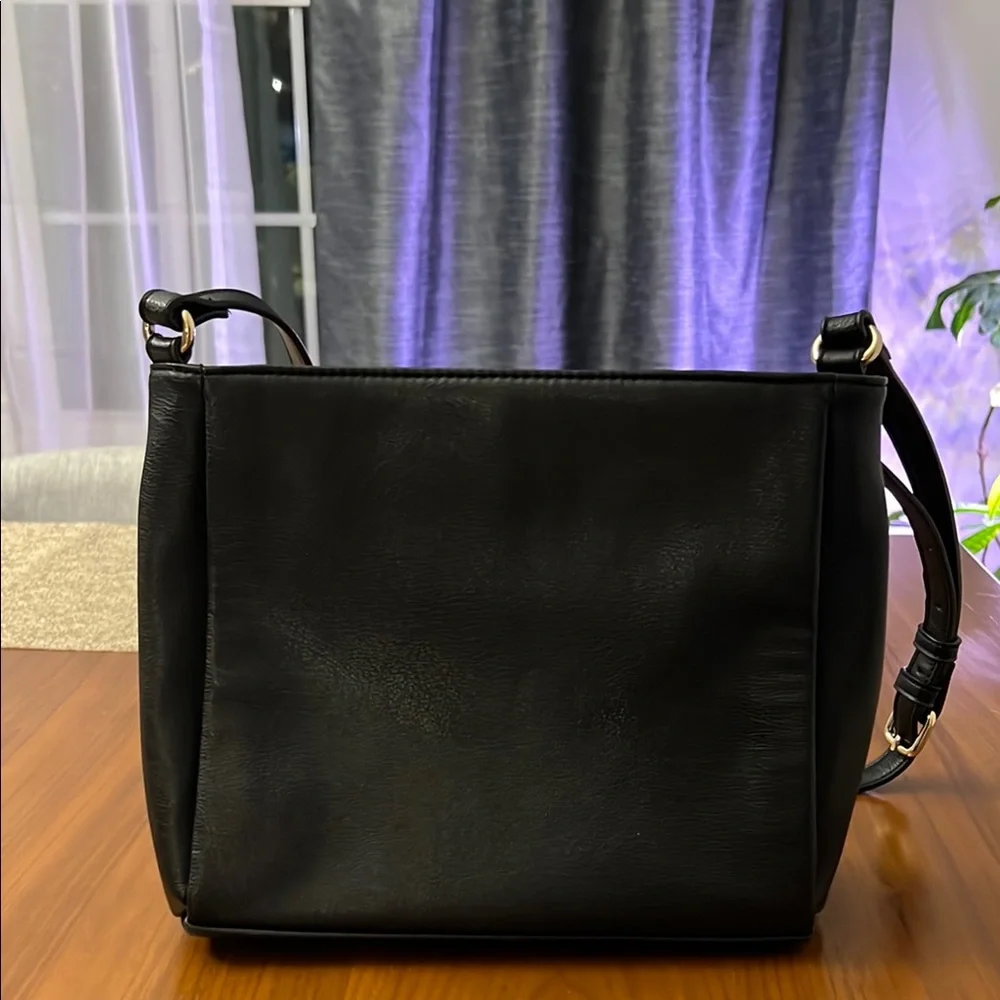 Forever 21 Black Shoulder Bag with Adjustable Strap and Structured Design